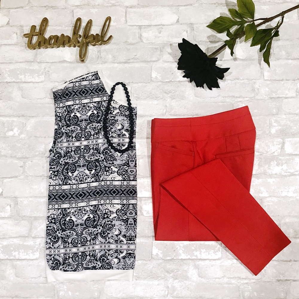 Collective Concepts | Navy & White Paisley Print Top - S